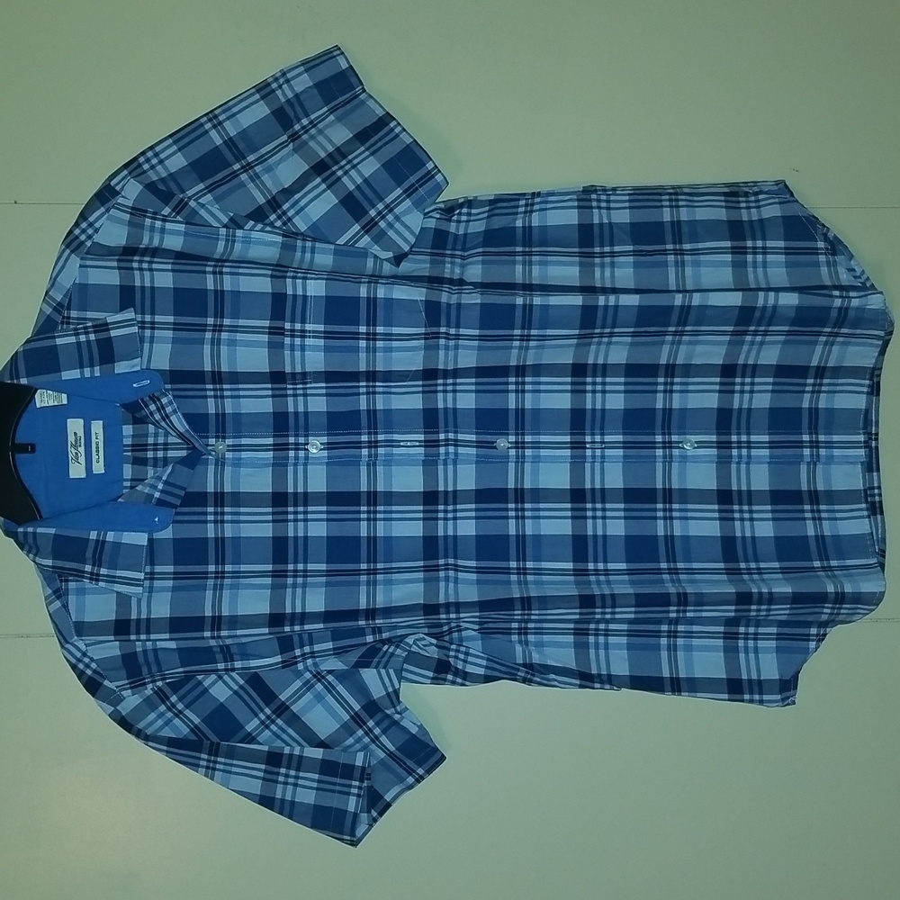Mens Van Heusen XL short sleeved button down